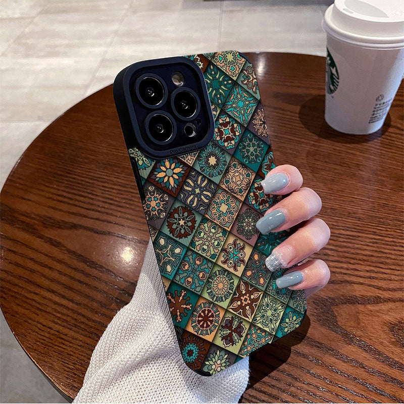 Diamond pattern totem Apple phone case