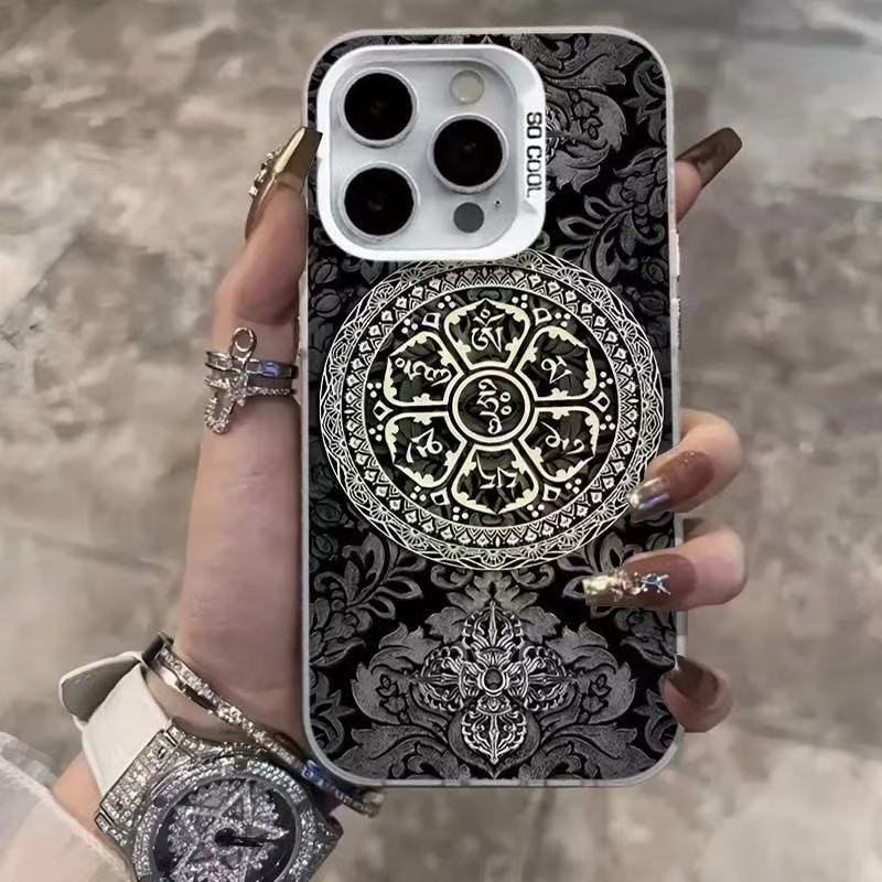 Retro patterned Apple phone case