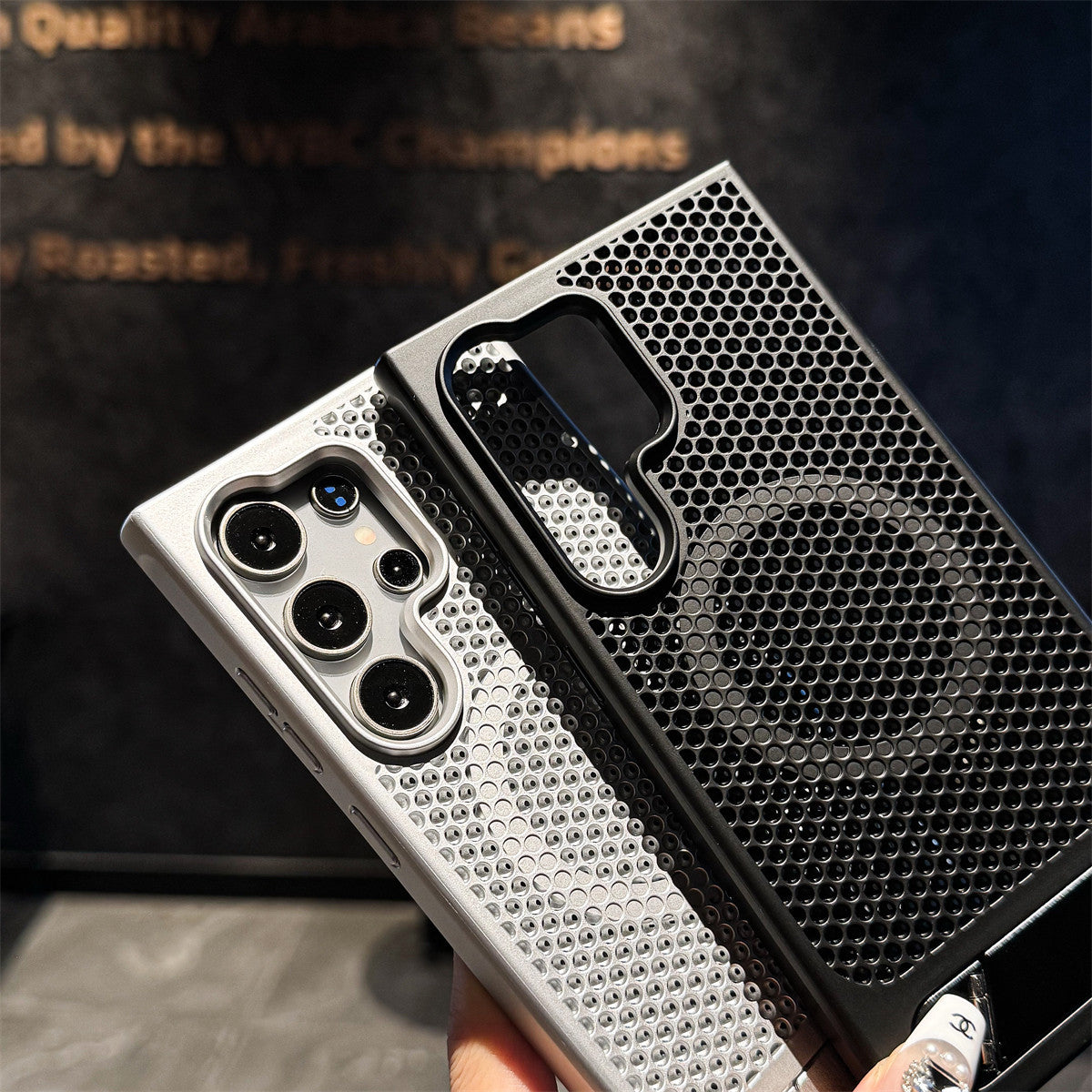 Hollow-out heat dissipation magnetic stand Samsung phone case