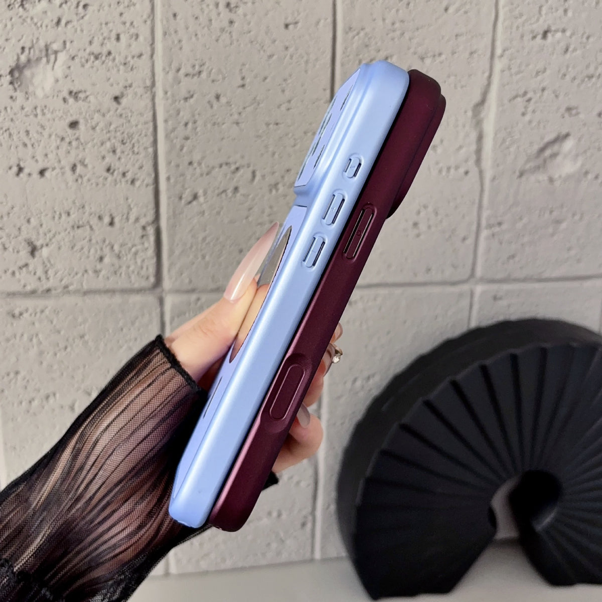 Lychee-textured mirror magnetic Apple phone case
