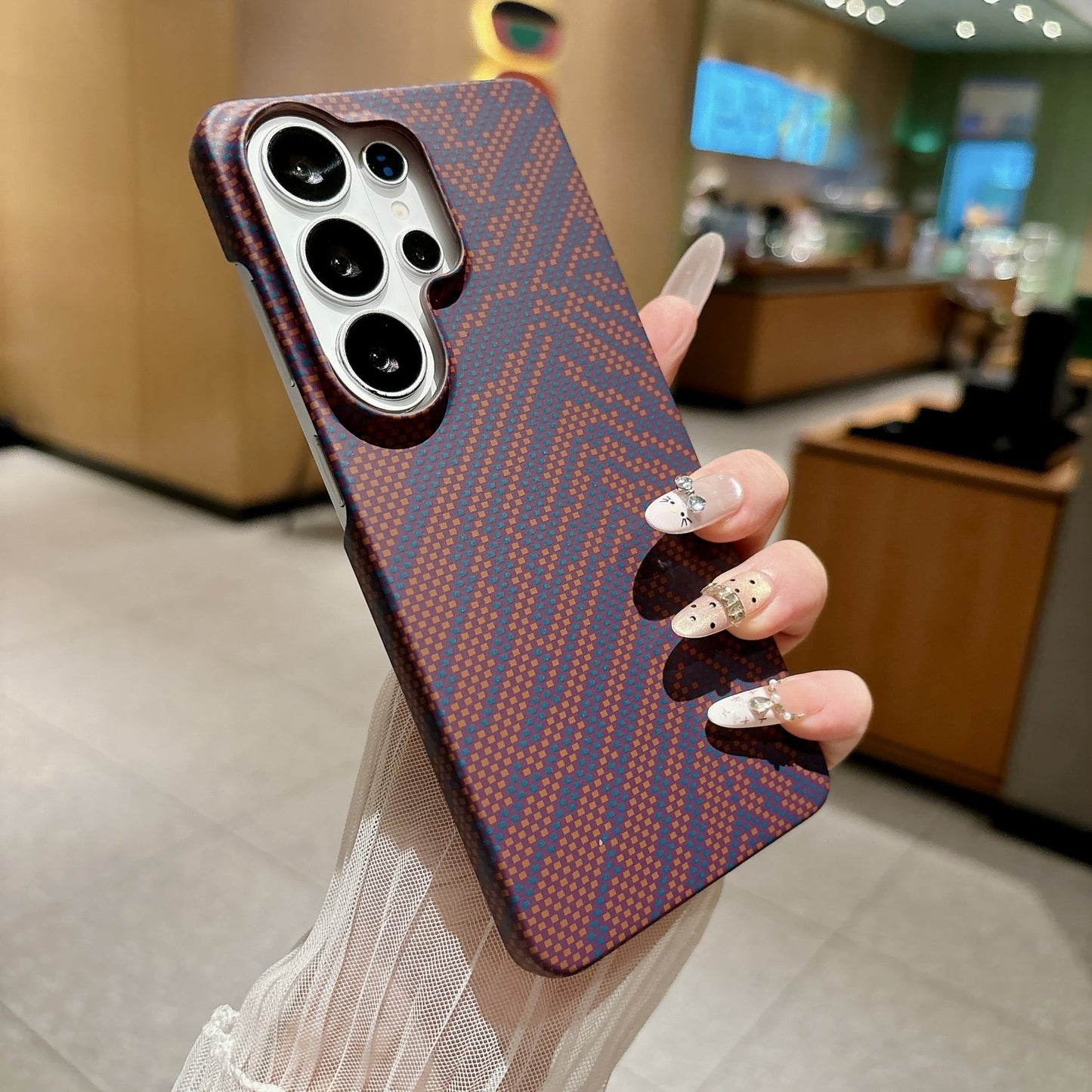 Carbon fiber textured ultra-thin frosted half-coverage Samsung phone case
