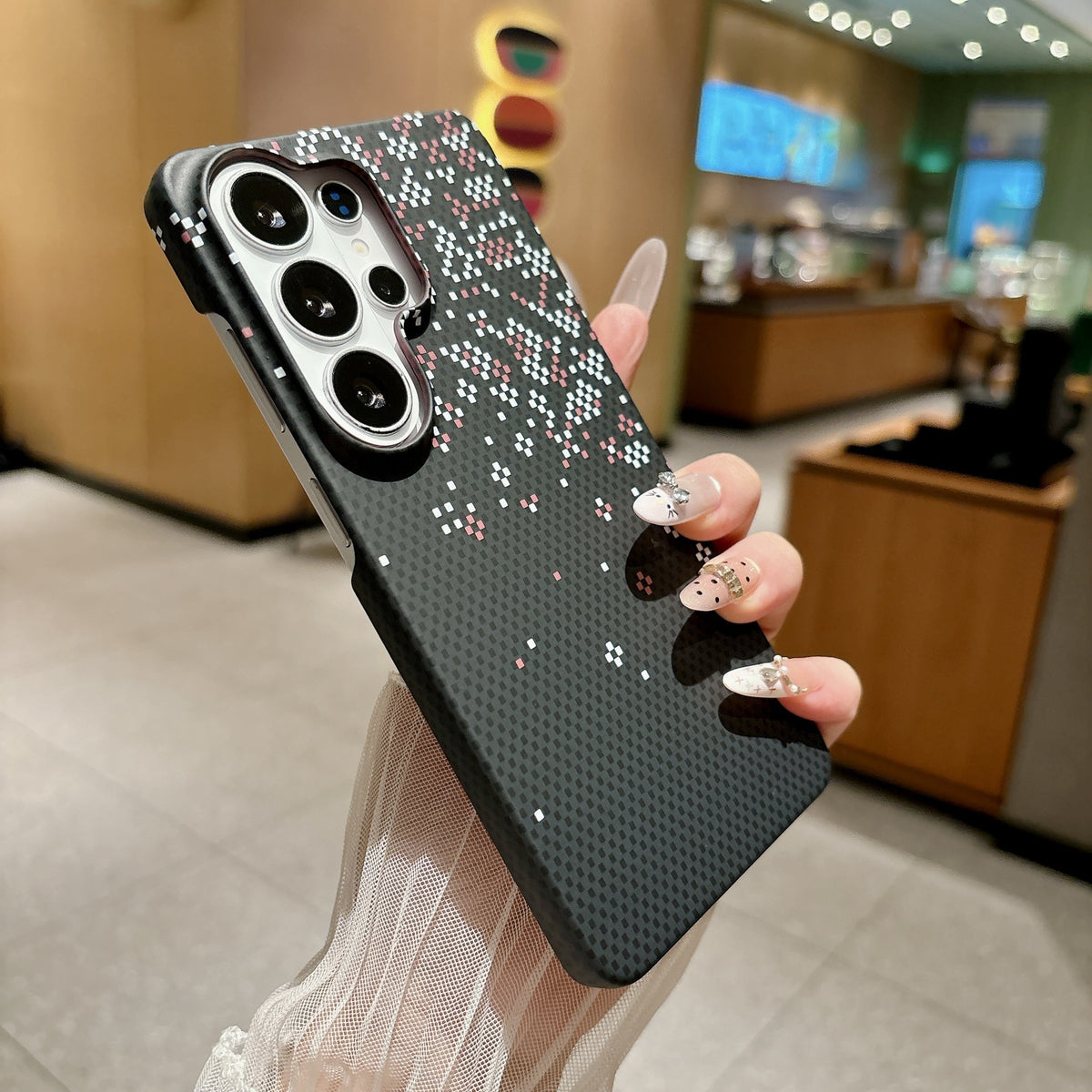 Carbon fiber textured ultra-thin frosted half-coverage Samsung phone case