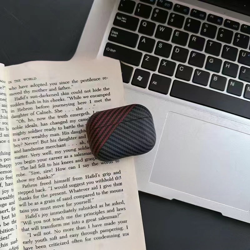 Matte Carbon Fiber Texture AirPods Case