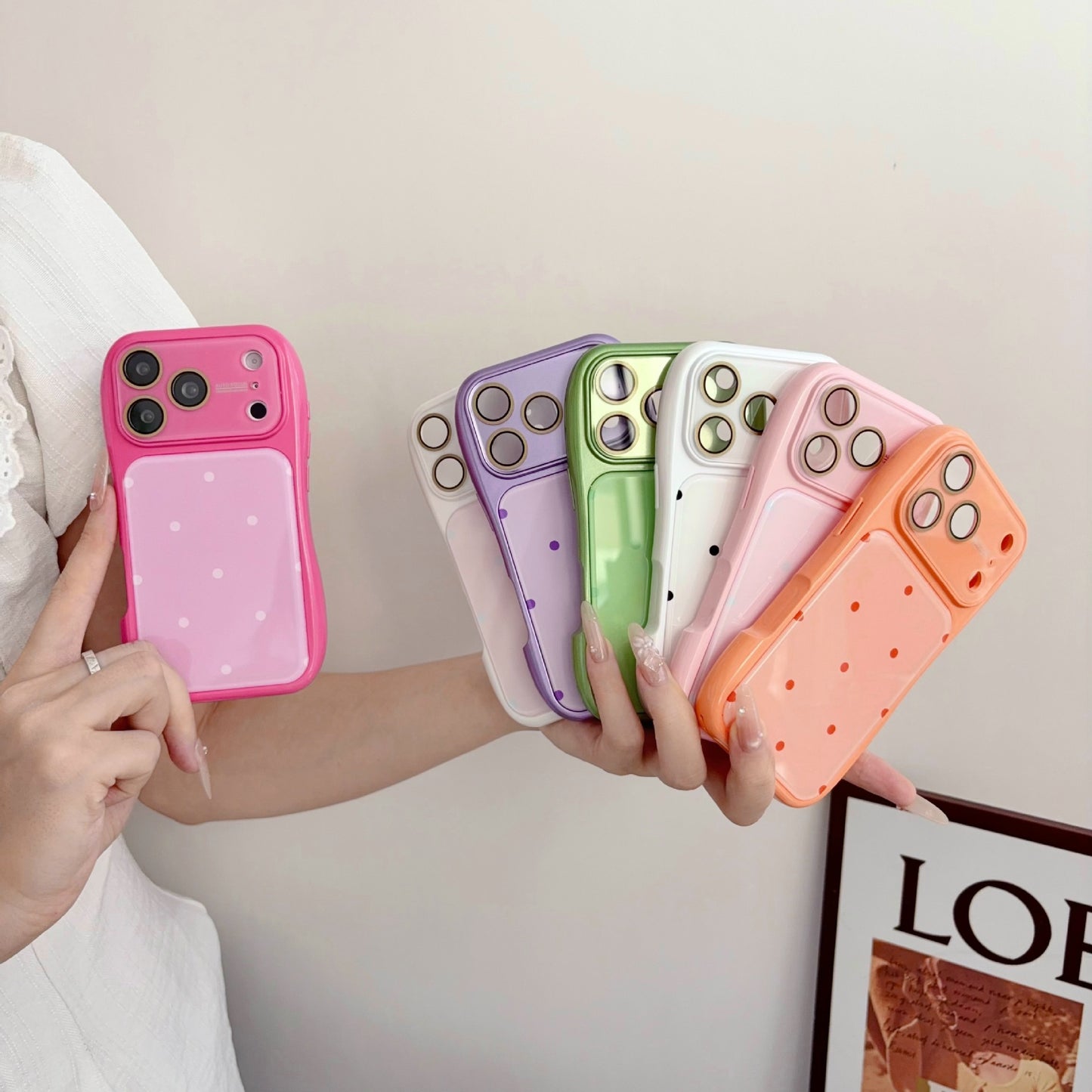Slim Waist Polka Dot Creative Apple Phone Case