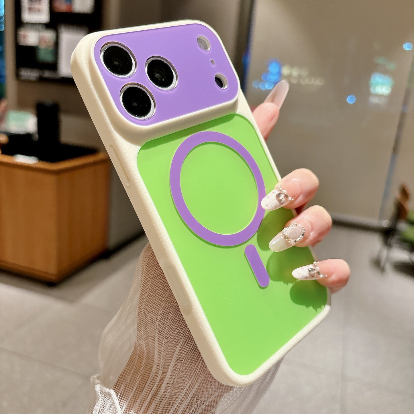 Dopamine-enhancing color-blocking magnetic Apple phone case