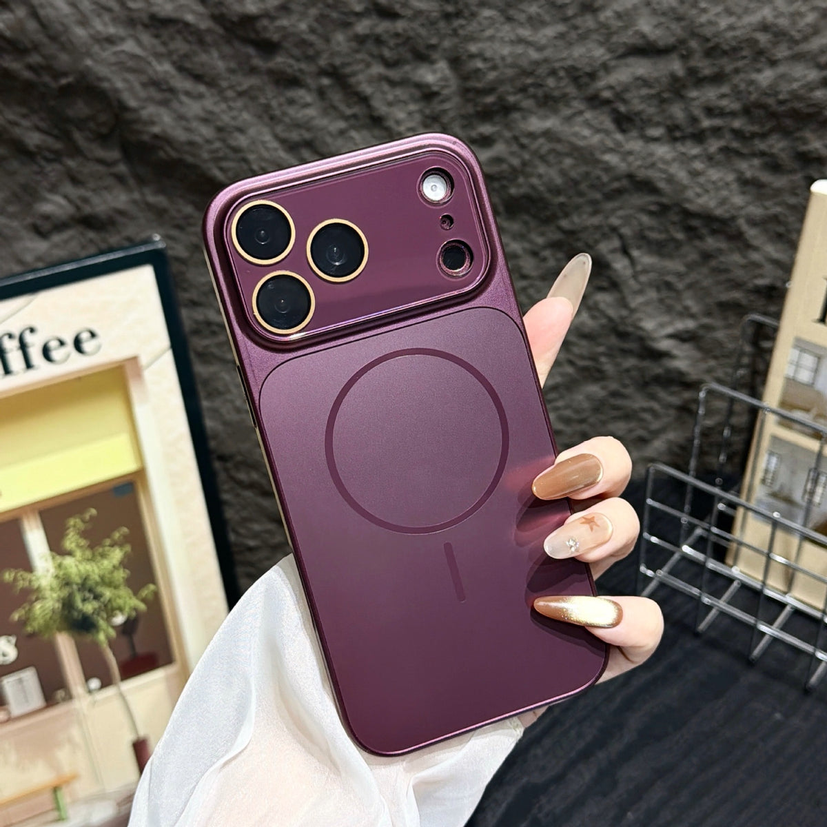 Flowing Light Thin Circle Magnetic Apple Phone Case