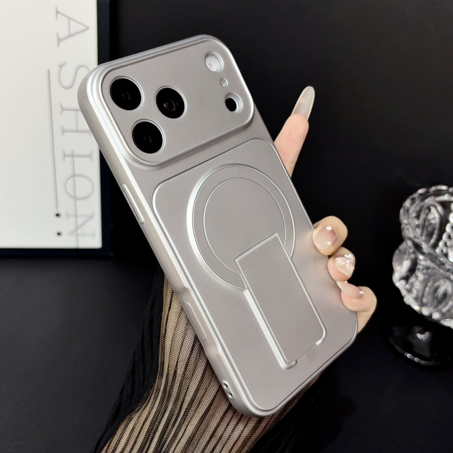 Painted Invisible Magnetic Stand Apple Phone Case