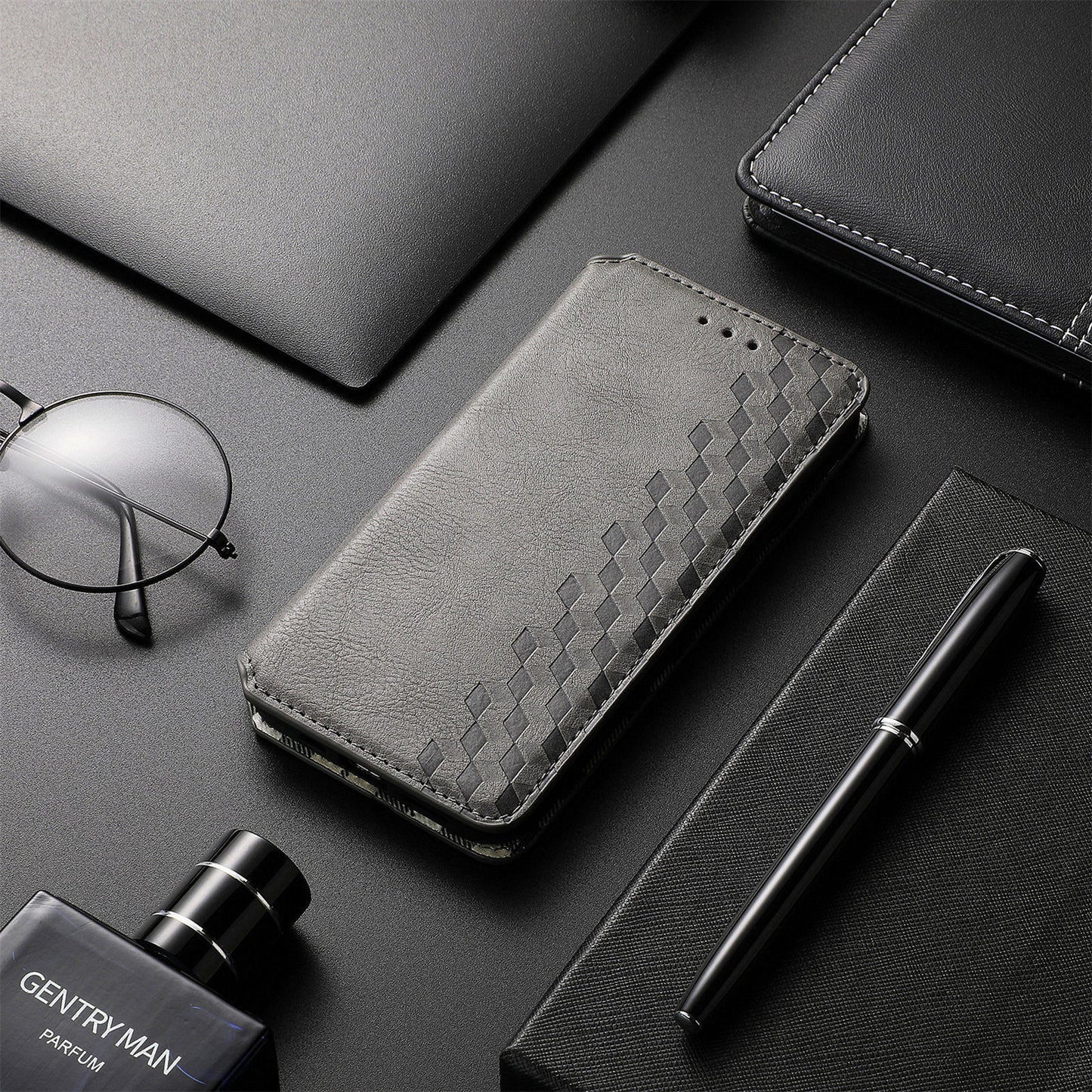 Diamond-shaped flip leather case with magnetic attachment for Apple iPhones