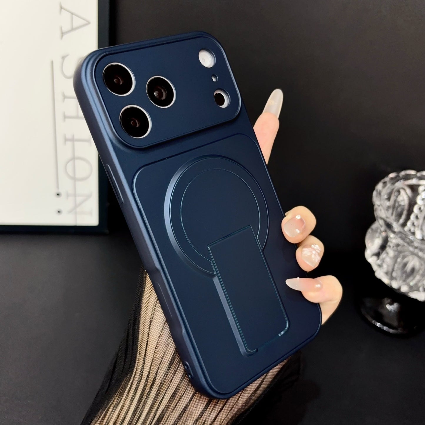 Painted Invisible Magnetic Stand Apple Phone Case