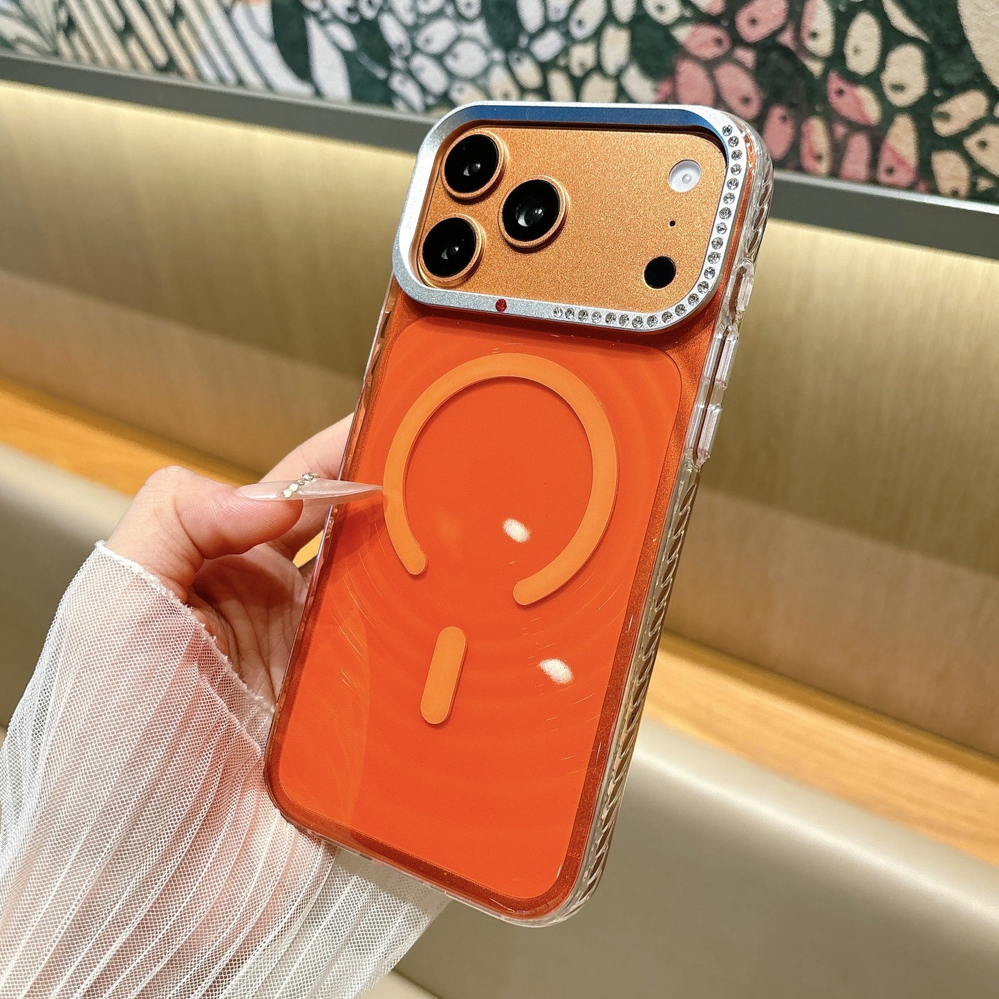 Rhinestone-studded ripple magnetic Apple phone case