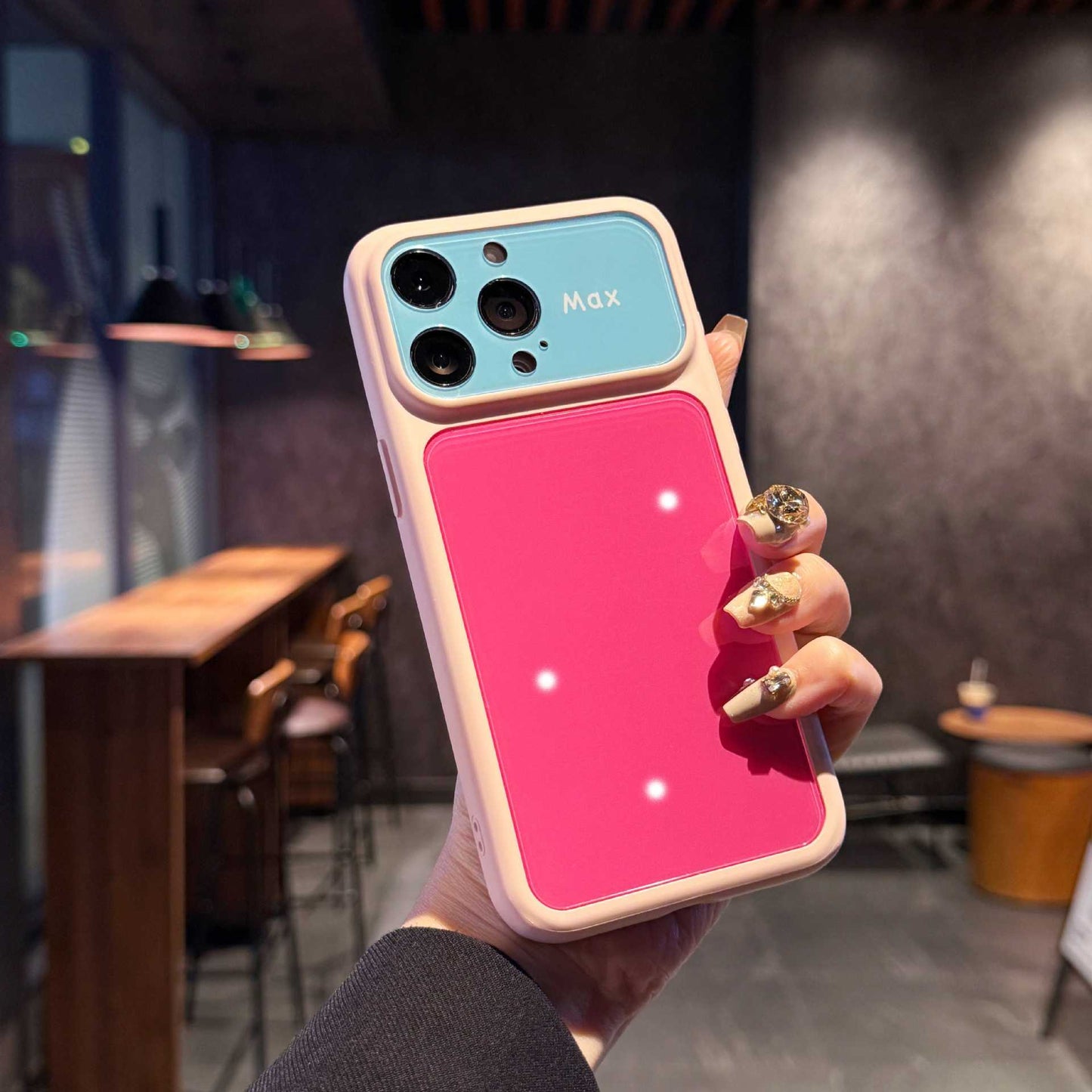 Instantly transform into a color-blocked Apple phone case