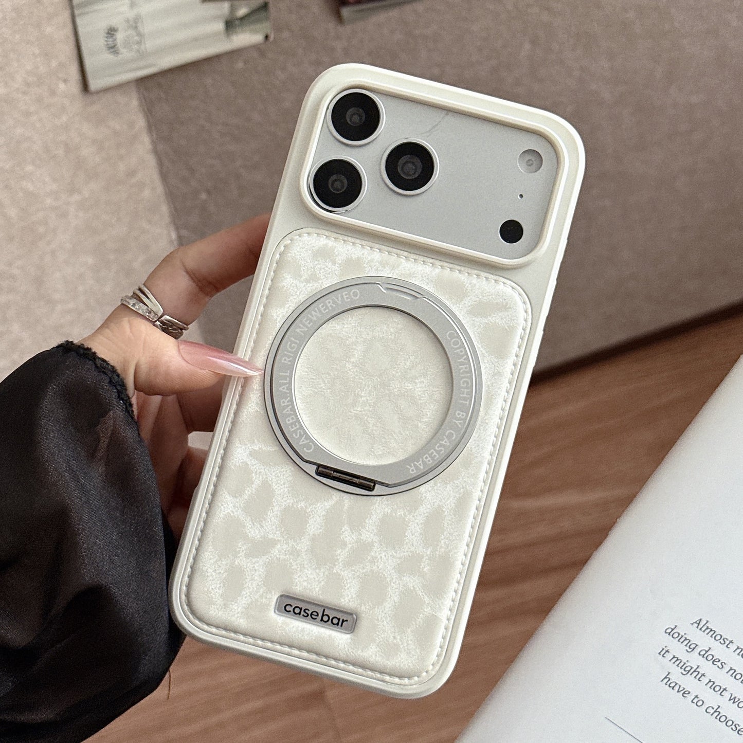 Pearl leopard print stand Apple phone case